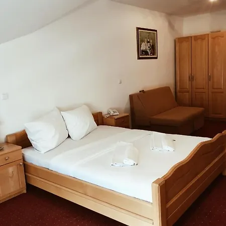 Hotel Kupres Szálloda